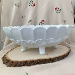 Oval big size Milk Glass Fruit Bowl Indiana Glass Garland Pattern